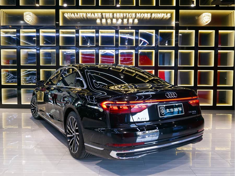 Discover undefined undefined Exterior Interior Images.Find all aspects and details of cars.