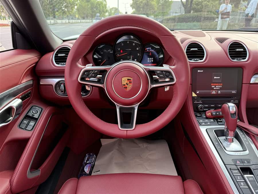 Discover undefined undefined Exterior Interior Images.Find all aspects and details of cars.
