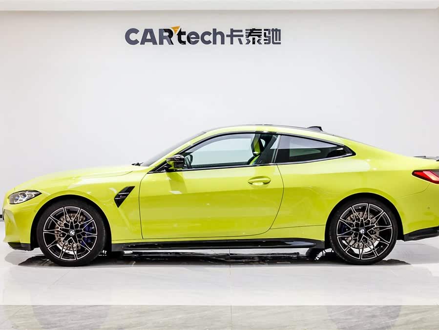 Discover undefined undefined Exterior Interior Images.Find all aspects and details of cars.