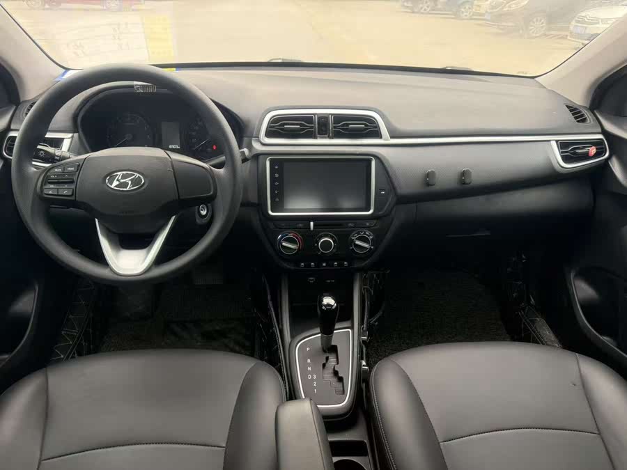 Discover undefined undefined Exterior Interior Images.Find all aspects and details of cars.
