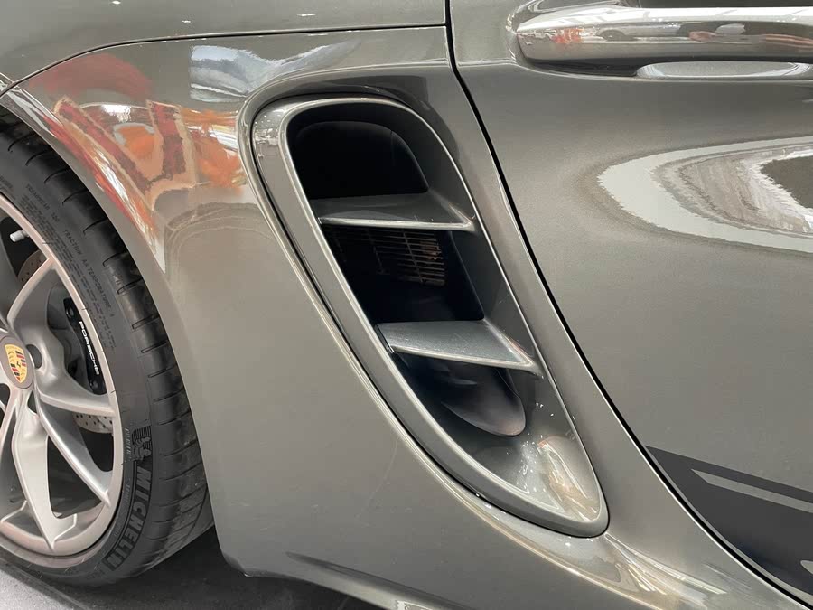 Discover undefined undefined Exterior Interior Images.Find all aspects and details of cars.