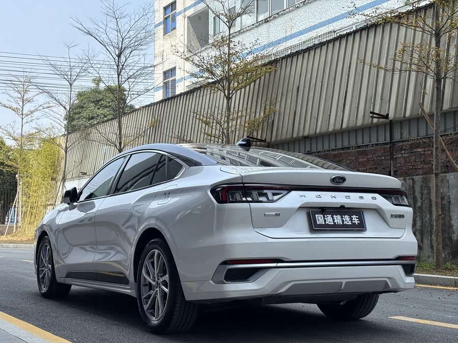Discover undefined undefined Exterior Interior Images.Find all aspects and details of cars.