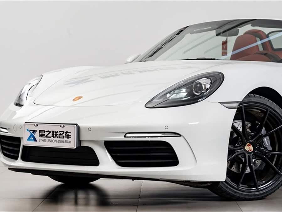 Discover undefined undefined Exterior Interior Images.Find all aspects and details of cars.