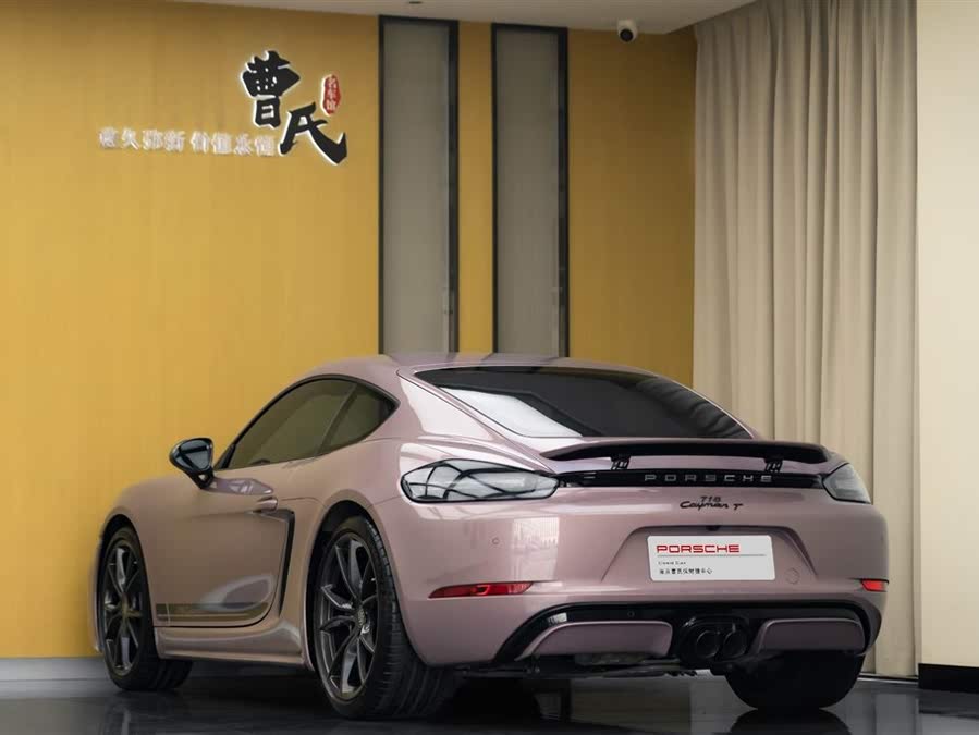 Discover undefined undefined Exterior Interior Images.Find all aspects and details of cars.