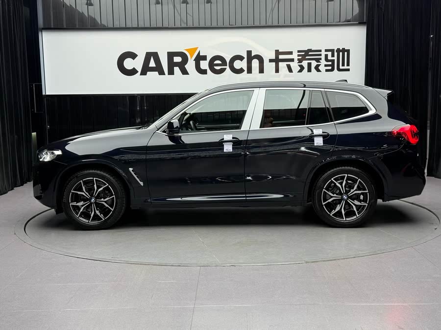 Discover undefined undefined Exterior Interior Images.Find all aspects and details of cars.