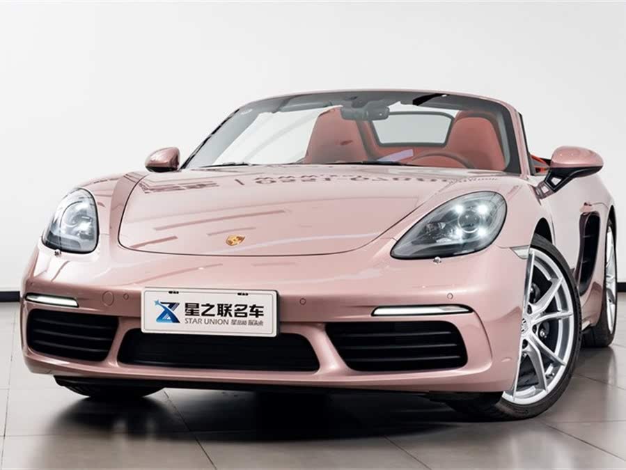 Discover undefined undefined Exterior Interior Images.Find all aspects and details of cars.