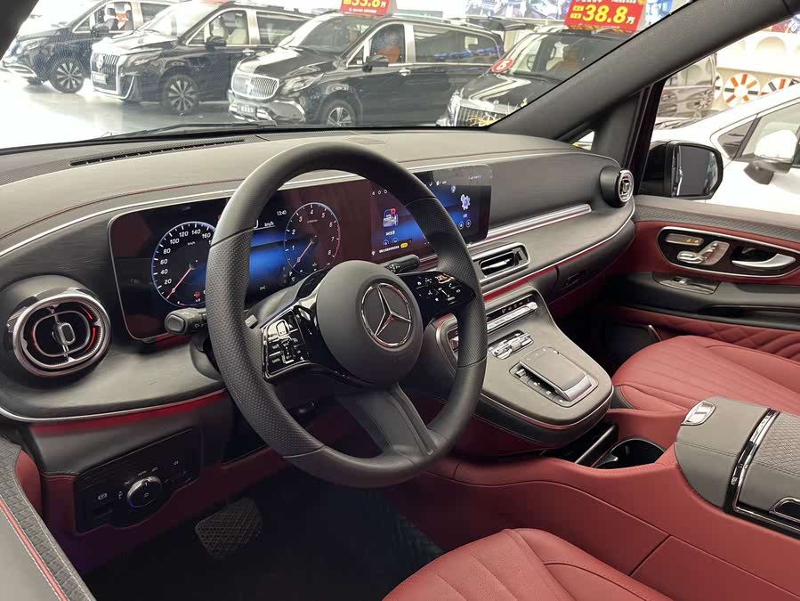 Discover undefined undefined Exterior Interior Images.Find all aspects and details of cars.