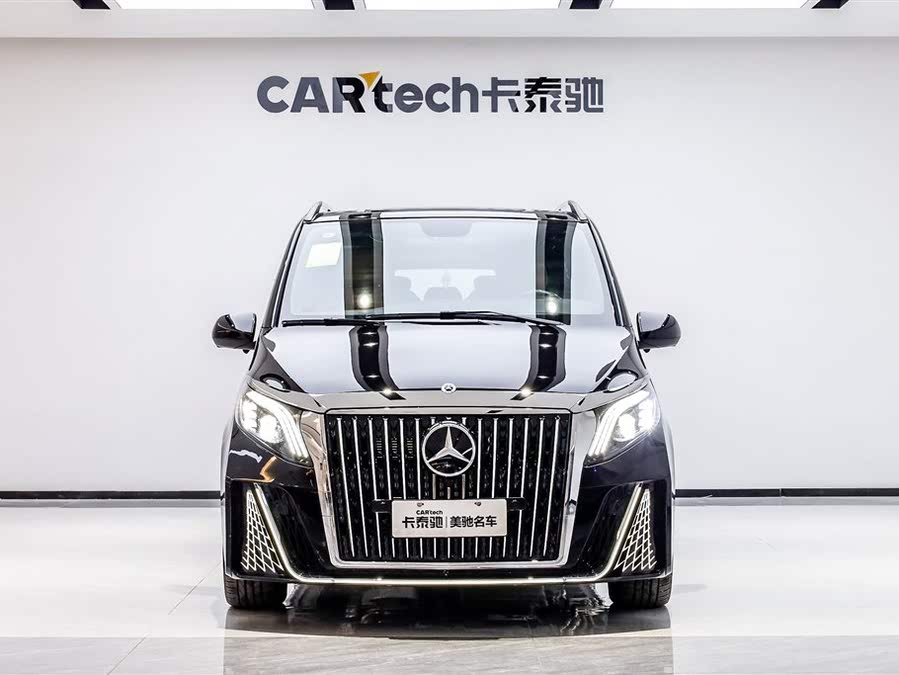 Discover undefined undefined Exterior Interior Images.Find all aspects and details of cars.