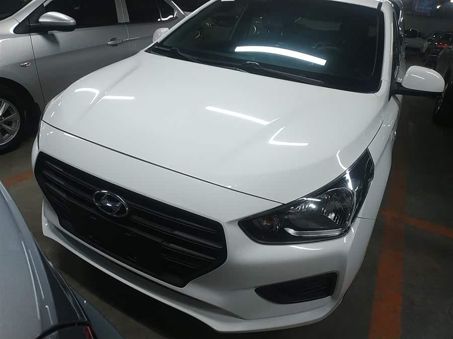 Discover undefined undefined Exterior Interior Images.Find all aspects and details of cars.