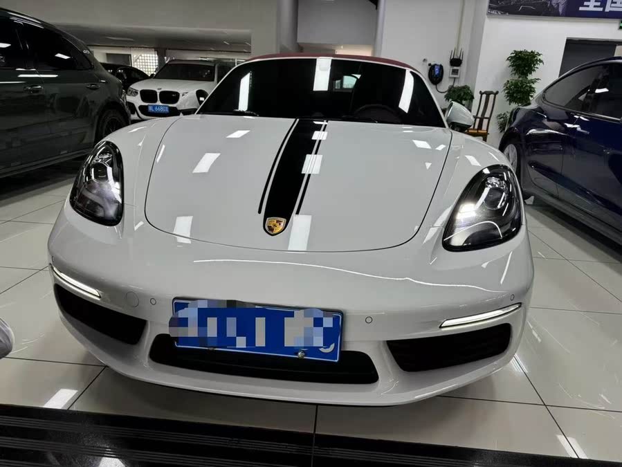 Discover undefined undefined Exterior Interior Images.Find all aspects and details of cars.