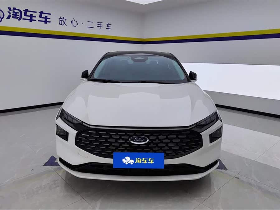Discover undefined undefined Exterior Interior Images.Find all aspects and details of cars.