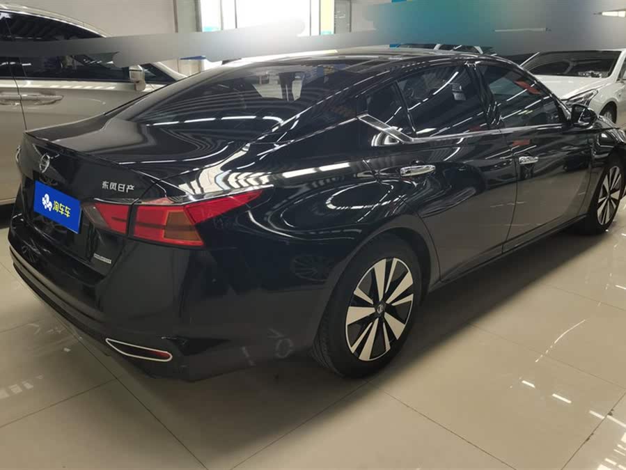 Discover undefined undefined Exterior Interior Images.Find all aspects and details of cars.