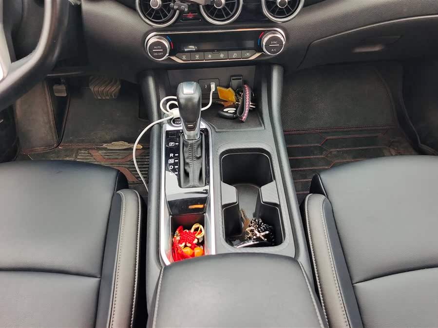 Discover undefined undefined Exterior Interior Images.Find all aspects and details of cars.