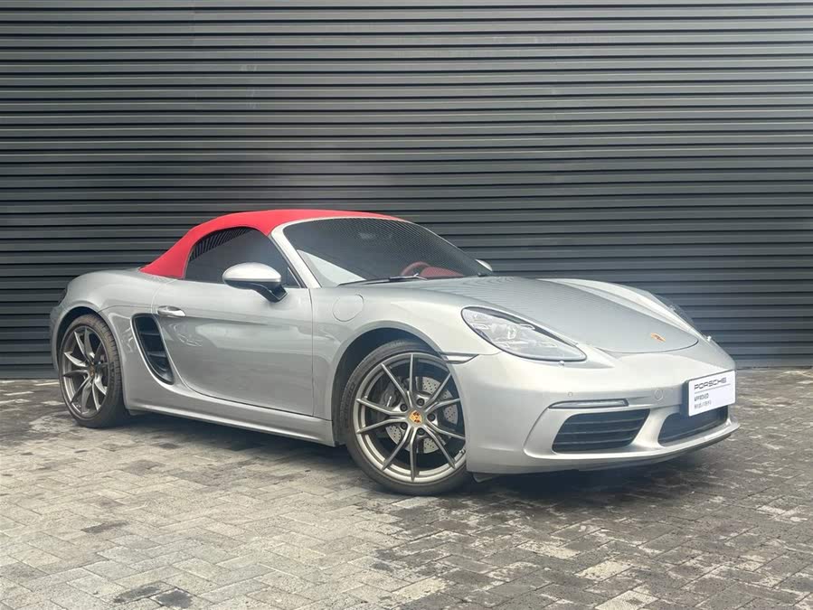 Discover undefined undefined Exterior Interior Images.Find all aspects and details of cars.