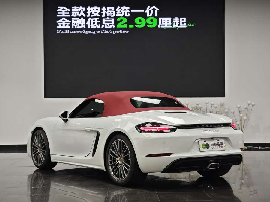 Discover undefined undefined Exterior Interior Images.Find all aspects and details of cars.