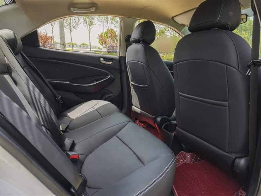 Discover undefined undefined Exterior Interior Images.Find all aspects and details of cars.