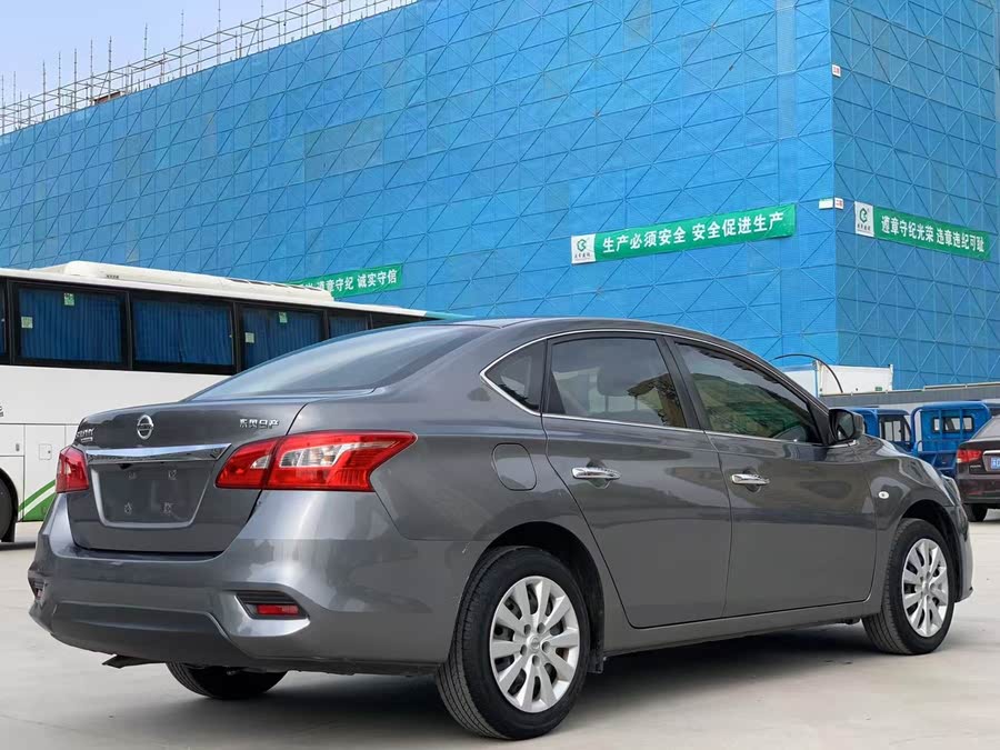 Discover undefined undefined Exterior Interior Images.Find all aspects and details of cars.