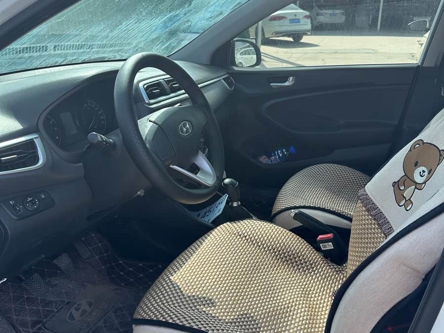 Discover undefined undefined Exterior Interior Images.Find all aspects and details of cars.