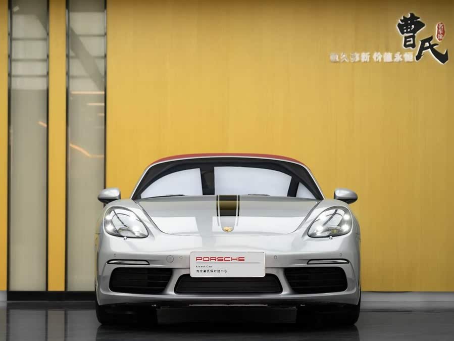 Discover undefined undefined Exterior Interior Images.Find all aspects and details of cars.