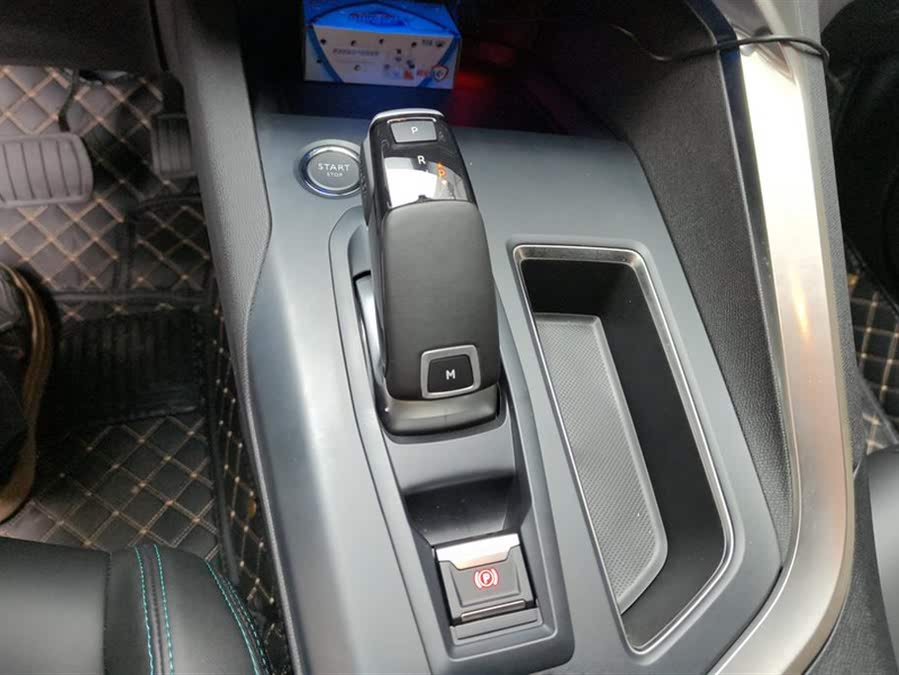 Discover undefined undefined Exterior Interior Images.Find all aspects and details of cars.