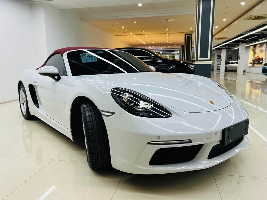 Discover undefined undefined Exterior Interior Images.Find all aspects and details of cars.