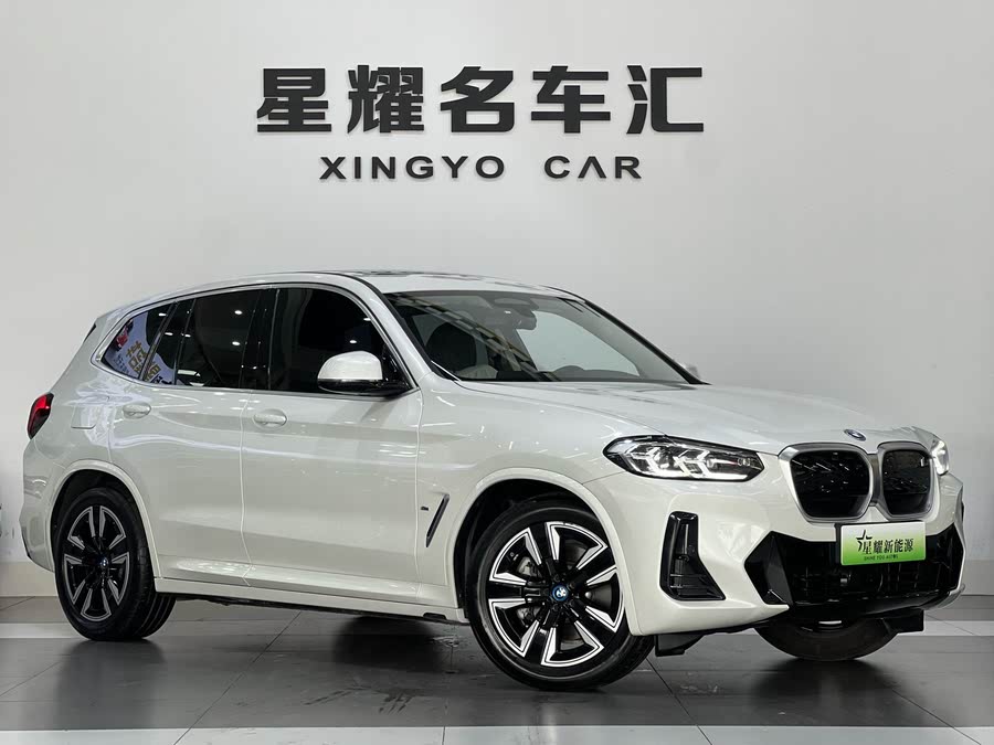 Discover undefined undefined Exterior Interior Images.Find all aspects and details of cars.