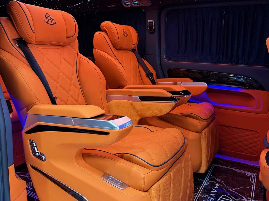 Discover undefined undefined Exterior Interior Images.Find all aspects and details of cars.