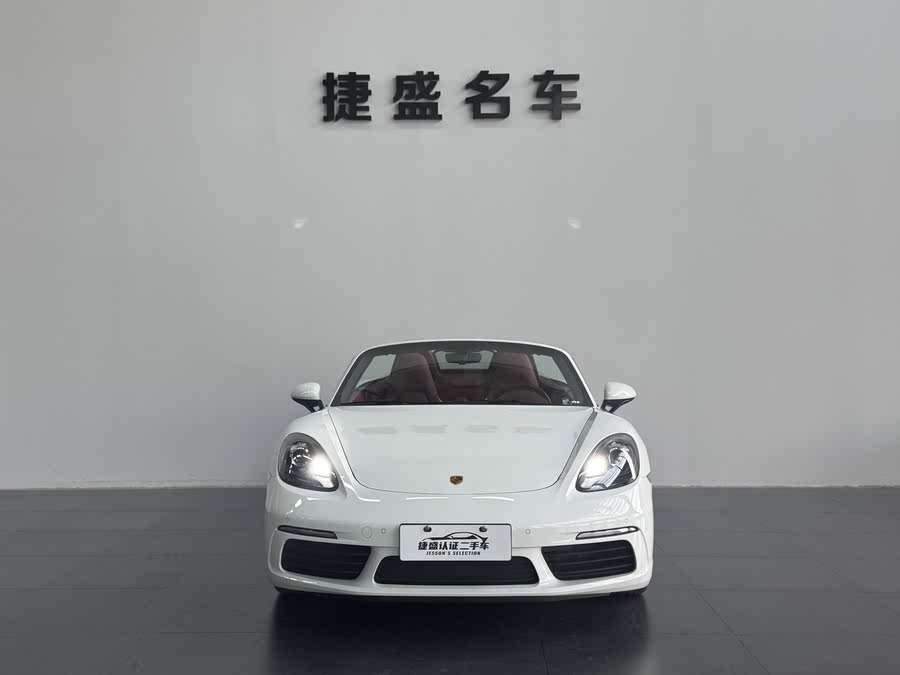 Discover undefined undefined Exterior Interior Images.Find all aspects and details of cars.