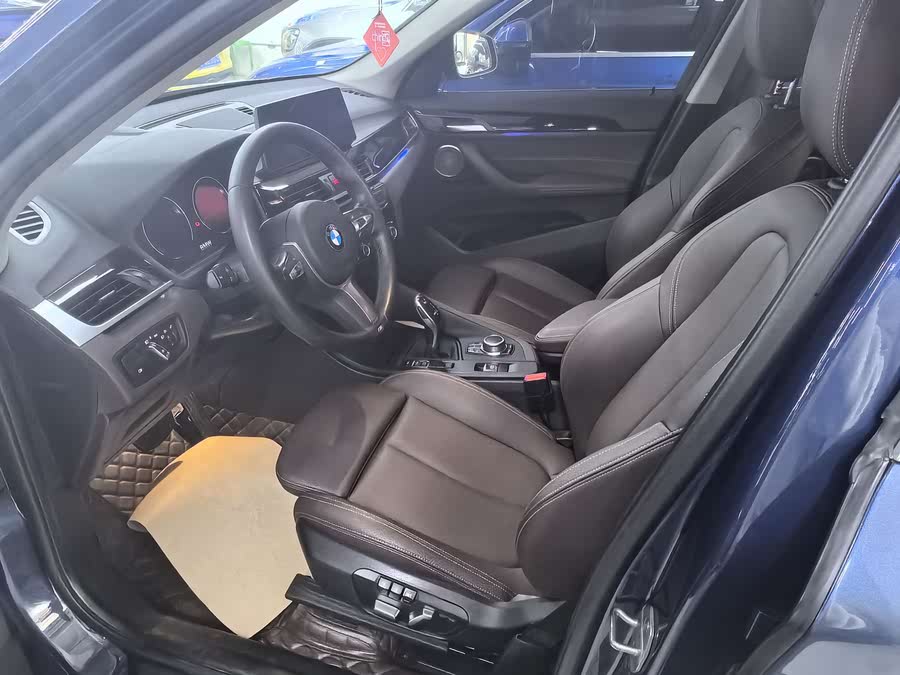Discover undefined undefined Exterior Interior Images.Find all aspects and details of cars.