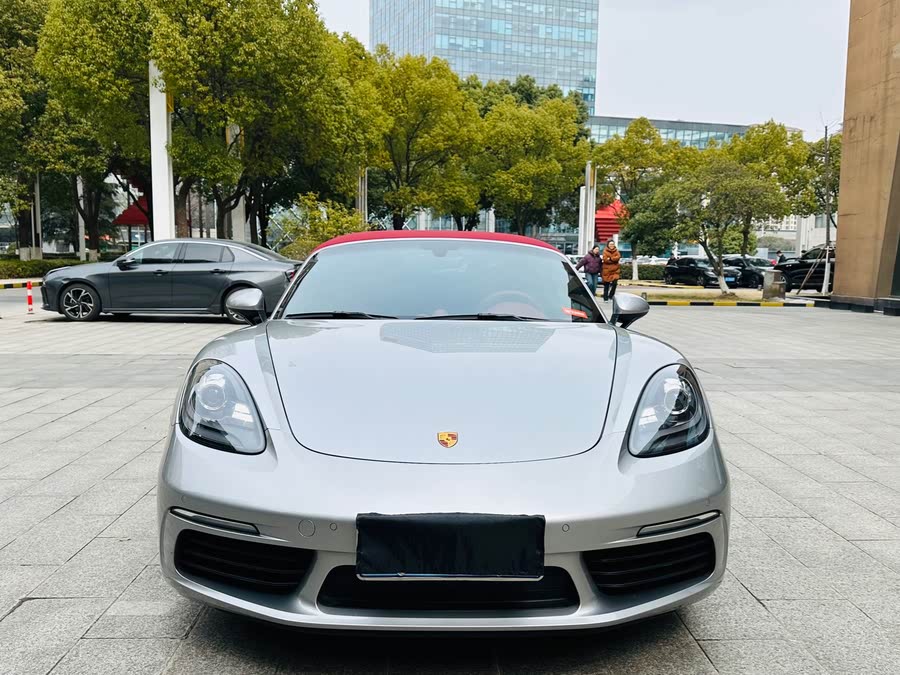 Discover undefined undefined Exterior Interior Images.Find all aspects and details of cars.