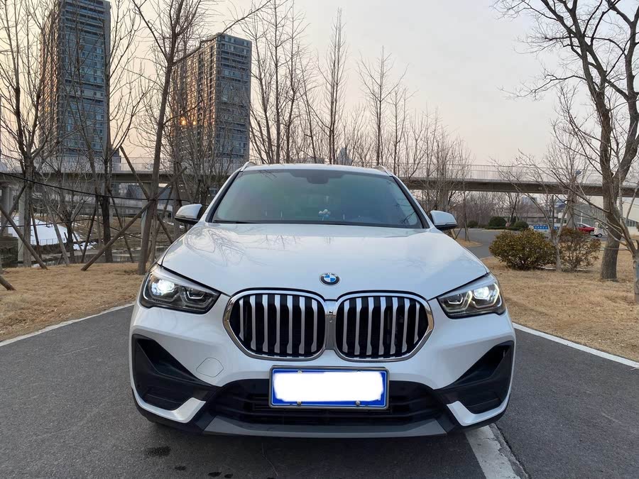 Discover undefined undefined Exterior Interior Images.Find all aspects and details of cars.