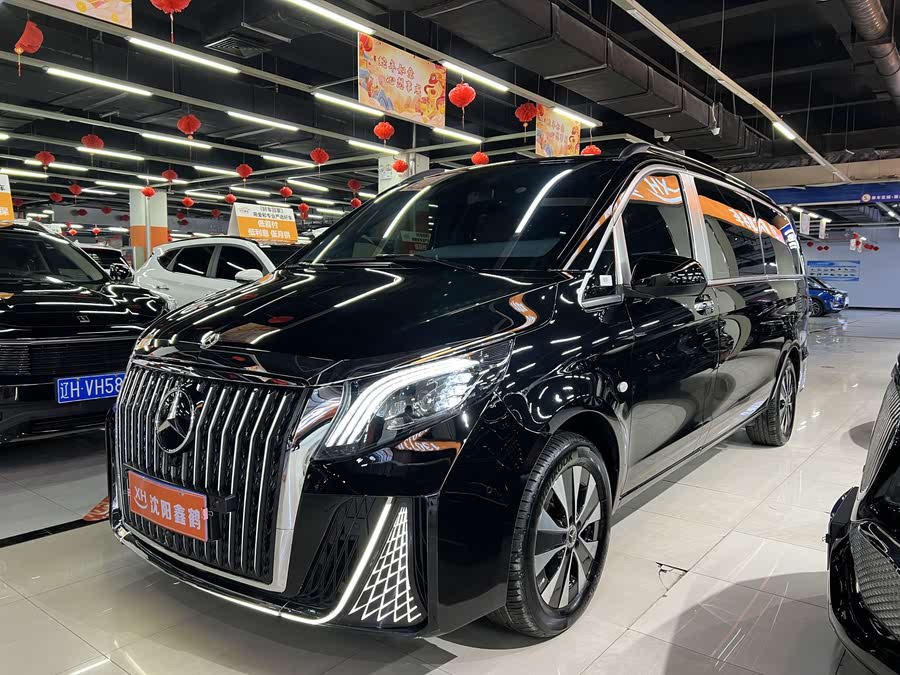 Discover undefined undefined Exterior Interior Images.Find all aspects and details of cars.