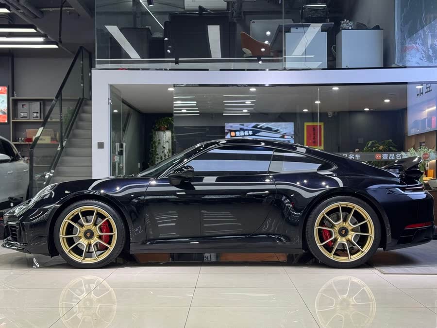 Discover undefined undefined Exterior Interior Images.Find all aspects and details of cars.