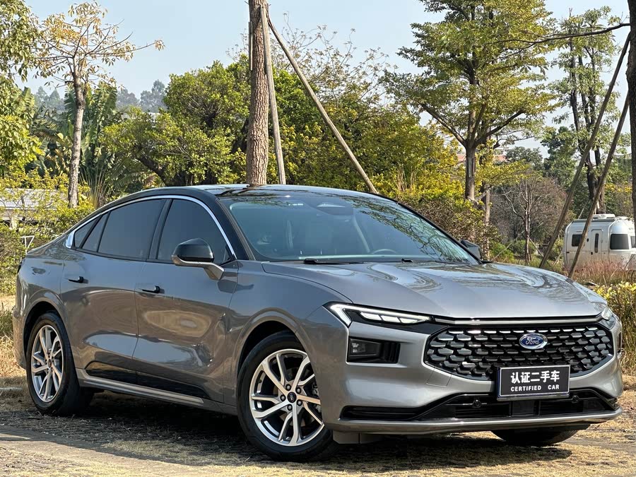 Discover undefined undefined Exterior Interior Images.Find all aspects and details of cars.