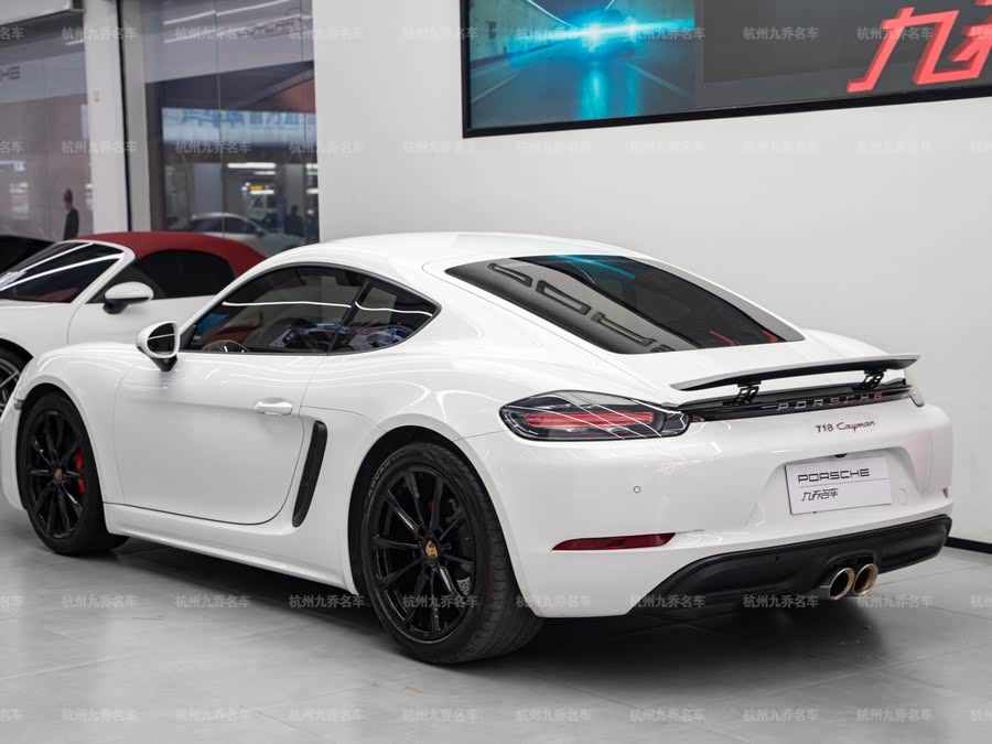 Discover undefined undefined Exterior Interior Images.Find all aspects and details of cars.
