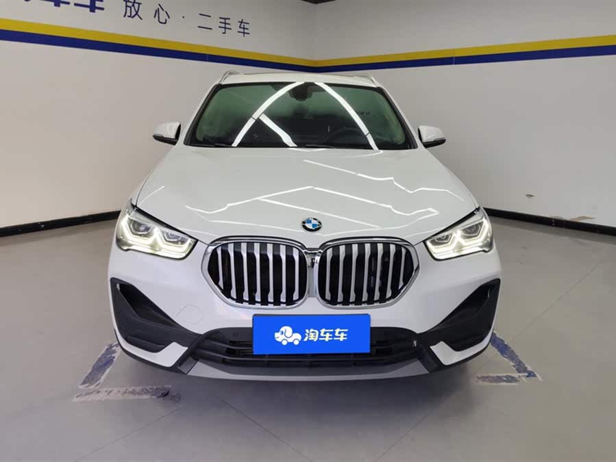 Discover undefined undefined Exterior Interior Images.Find all aspects and details of cars.