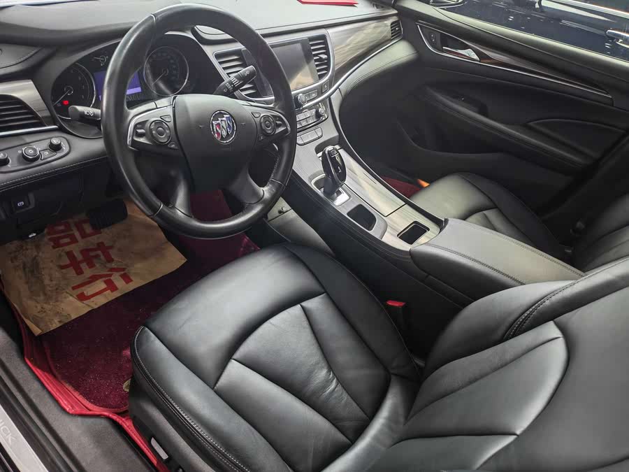 Discover undefined undefined Exterior Interior Images.Find all aspects and details of cars.