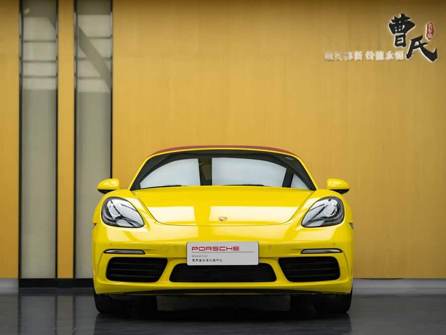 Discover undefined undefined Exterior Interior Images.Find all aspects and details of cars.