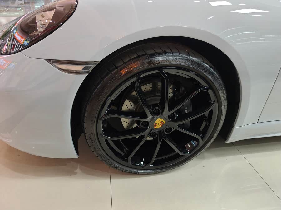 Discover undefined undefined Exterior Interior Images.Find all aspects and details of cars.