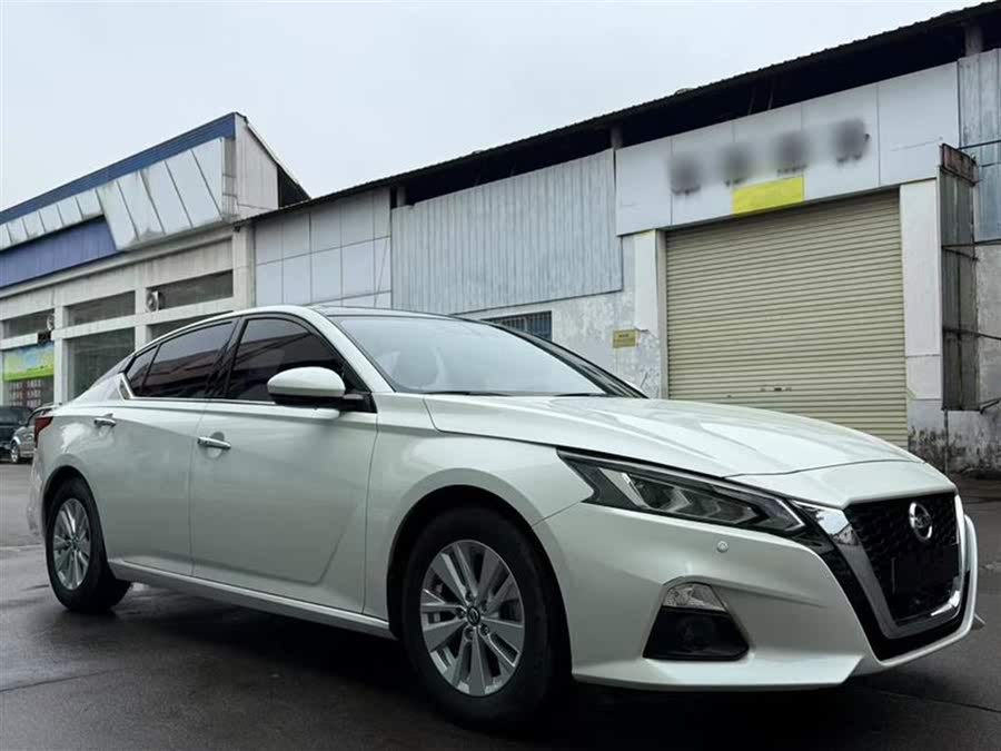 Discover undefined undefined Exterior Interior Images.Find all aspects and details of cars.