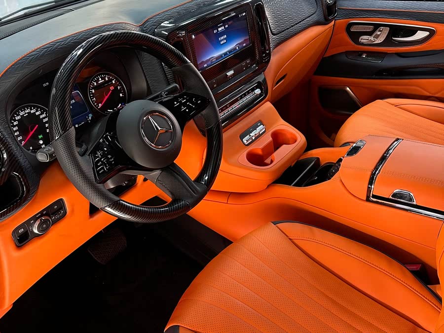 Discover undefined undefined Exterior Interior Images.Find all aspects and details of cars.