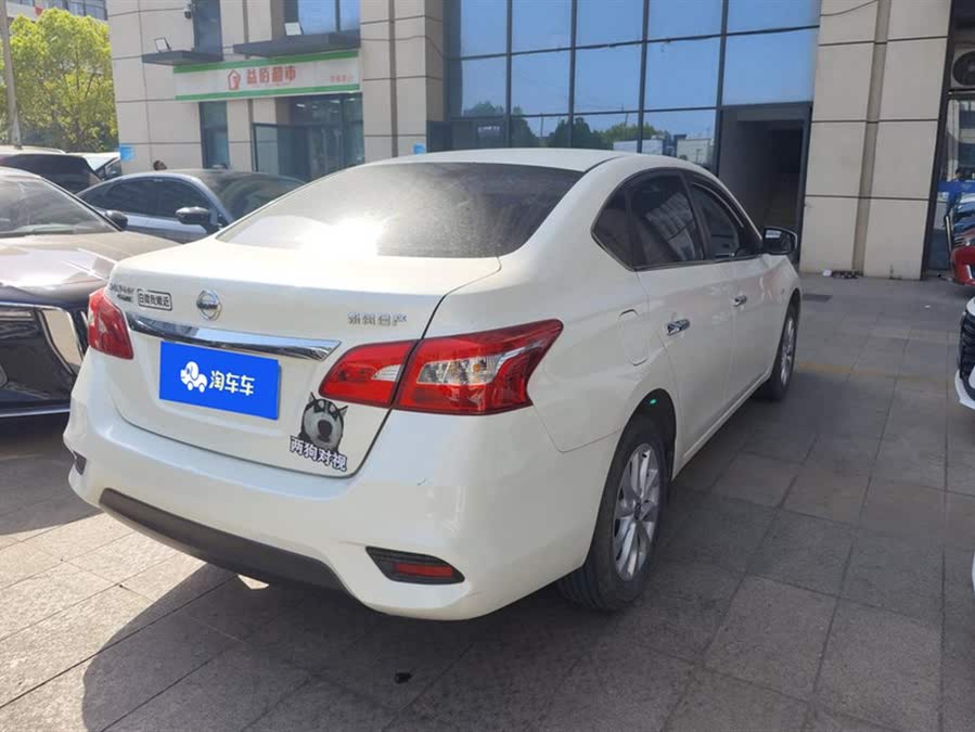 Discover undefined undefined Exterior Interior Images.Find all aspects and details of cars.