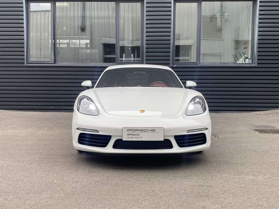 Discover undefined undefined Exterior Interior Images.Find all aspects and details of cars.
