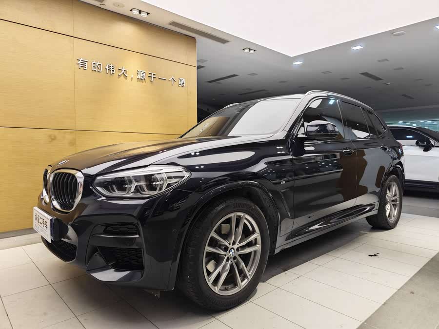 Discover undefined undefined Exterior Interior Images.Find all aspects and details of cars.