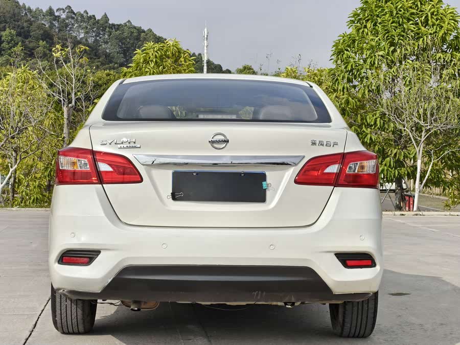 Discover undefined undefined Exterior Interior Images.Find all aspects and details of cars.