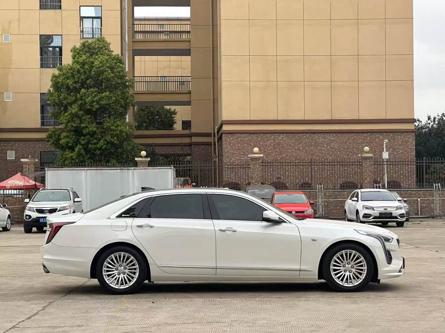 Discover undefined undefined Exterior Interior Images.Find all aspects and details of cars.