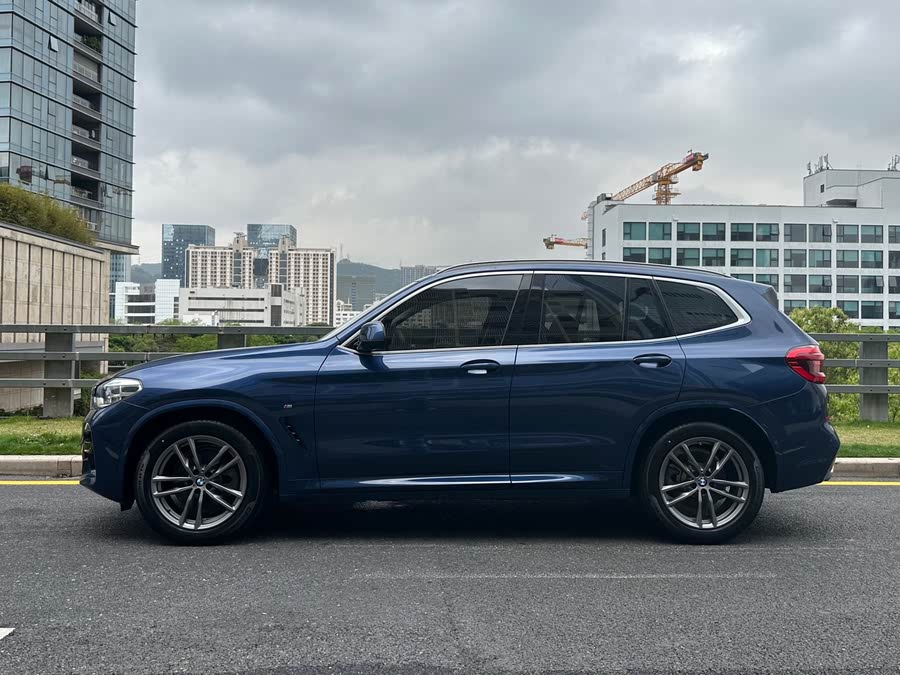 Discover undefined undefined Exterior Interior Images.Find all aspects and details of cars.