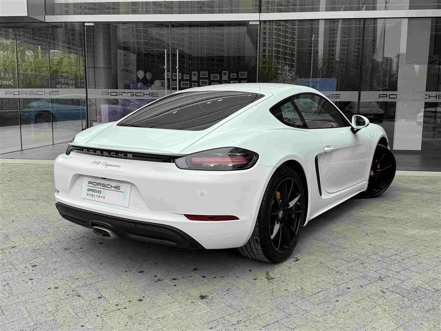 Discover undefined undefined Exterior Interior Images.Find all aspects and details of cars.