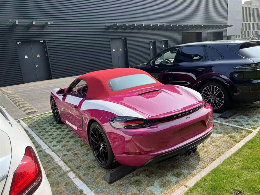 Discover undefined undefined Exterior Interior Images.Find all aspects and details of cars.