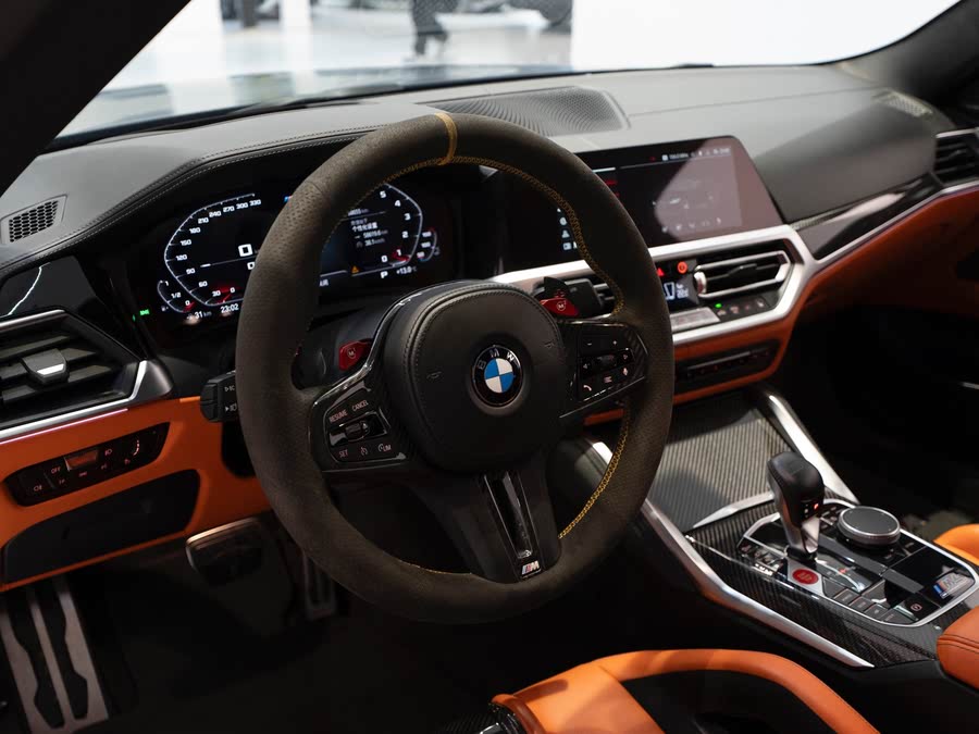 Discover undefined undefined Exterior Interior Images.Find all aspects and details of cars.